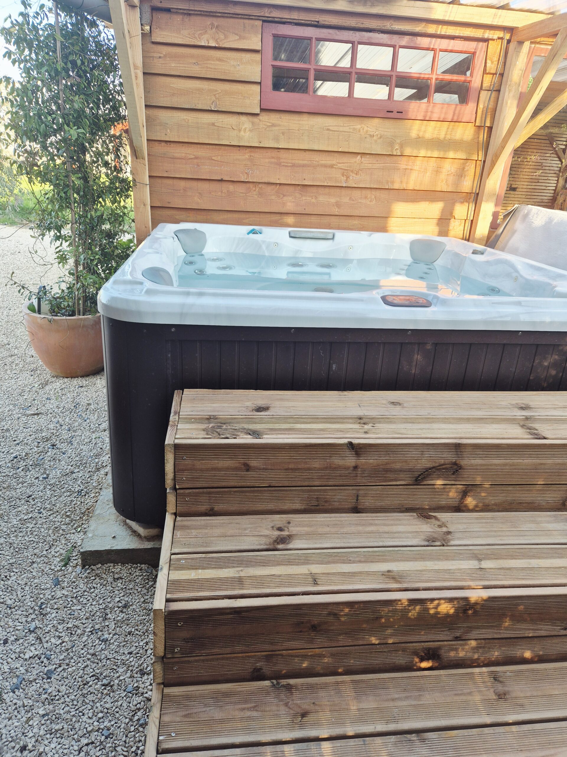 Grand jacuzzi 6 places